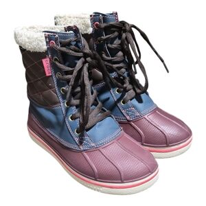 Crocs Winter Boots Womans Sz 8 Maroon Navy Lace Up Lined Quilted Cozy Boots EUC